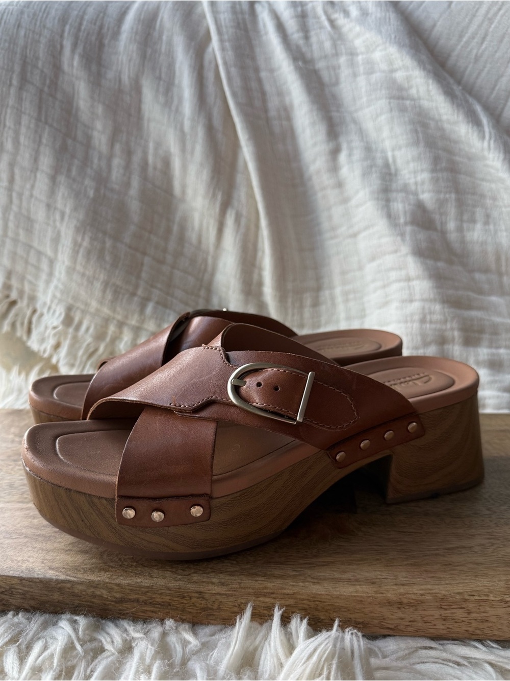 Clarks Sivanne Walk Leather Comfort Sandals – Tan – Women’s Size 7.5